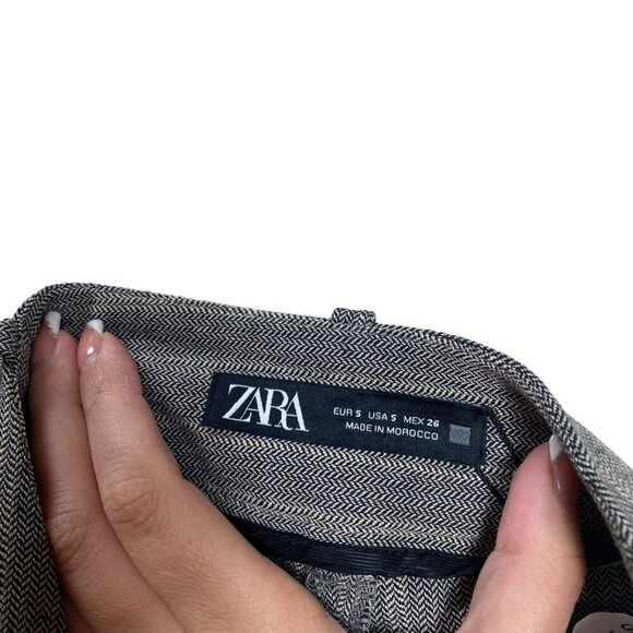 Zara Grey Striped Printed Pleated Mini Suit Short Size Small NWT - Picture 13 of 16